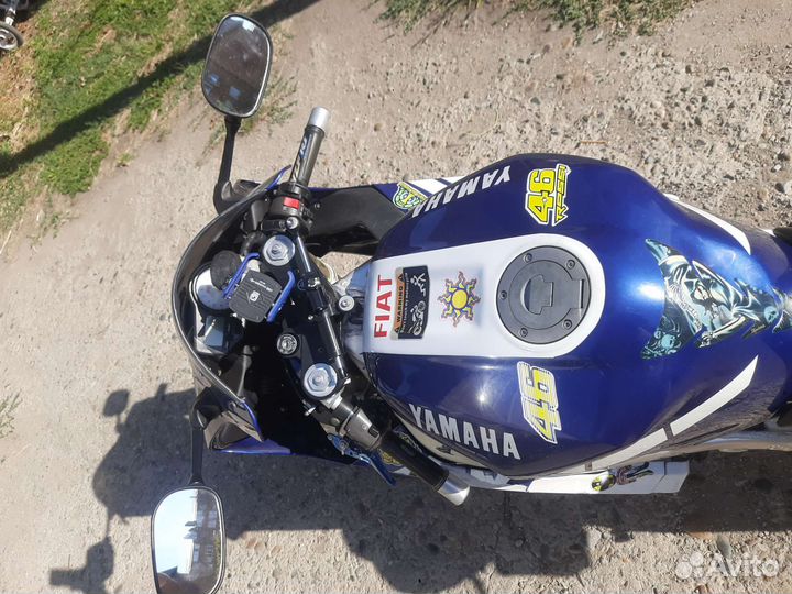 Yamaha r1