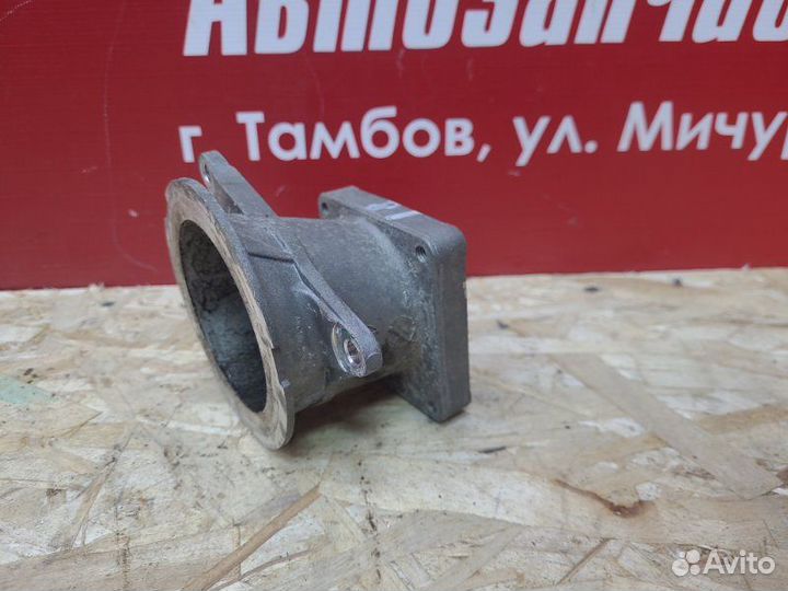 Флянец дроссельной заслонки Renault Logan