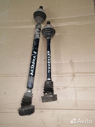 Привод передний Skoda Octavia A5, 2012