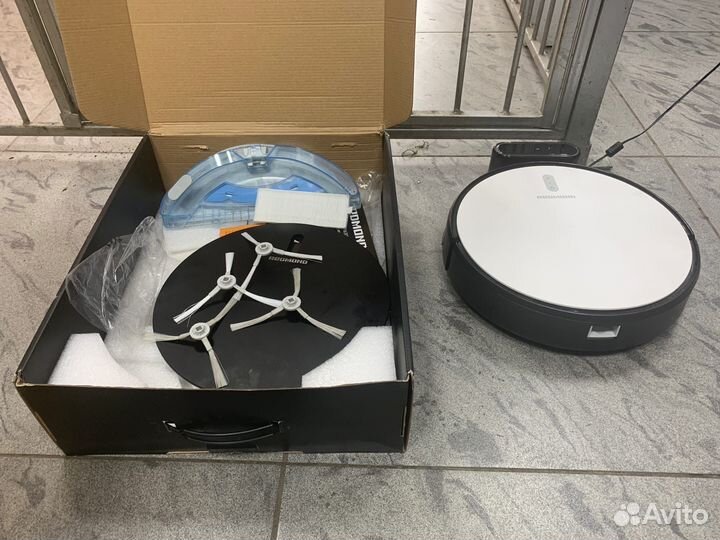 Поб.131 Робот пылесос redmond rv r630s