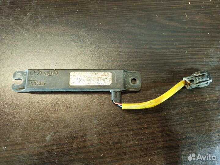 Антенна бесключевого доступа Hyundai Santa Fe 4