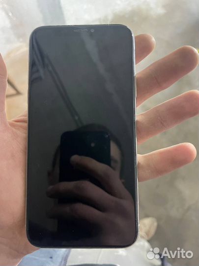iPhone X, 64 ГБ