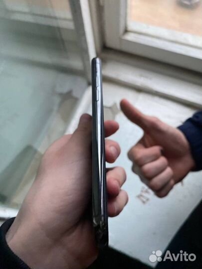 iPhone X, 64 ГБ