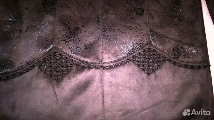 Дубленка новая, модельная, с капюшоном