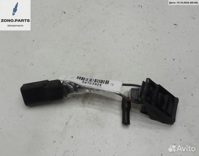 Форсунка омывателя 1z0955987a на Skoda Octavia mk2 (A5)