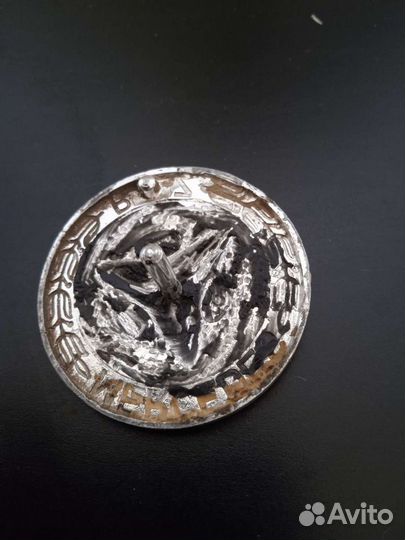 Эмблема mercedes на капот