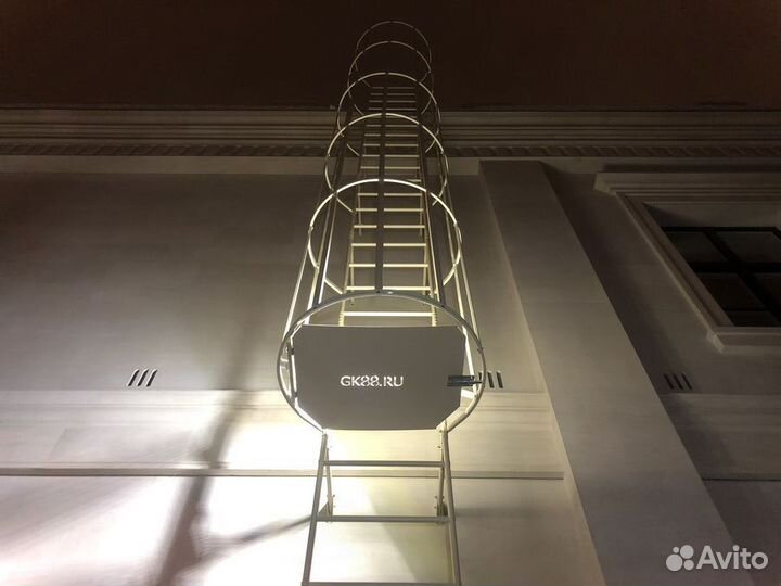 Лестница на плоскую кровлю