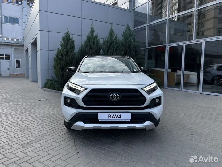 Toyota RAV4 2.0 CVT, 2024