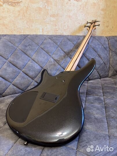 Бас гитара Ibanez SR300