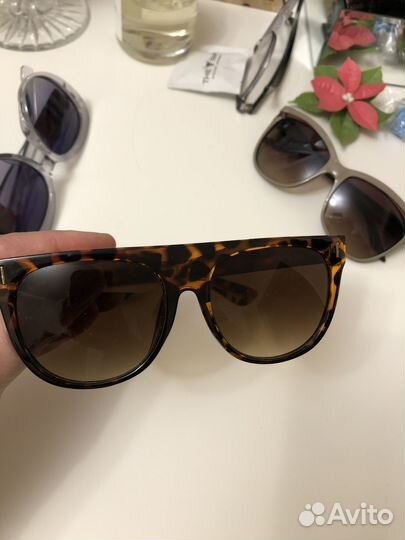 Солнцезащитные очки женские