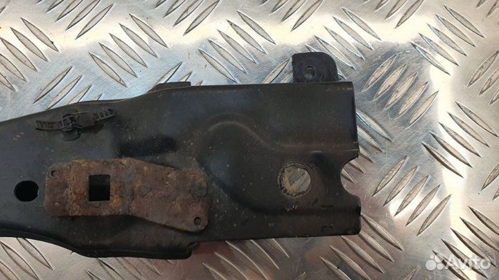 Планка радиатора Kia Spectra седан S6D 2008