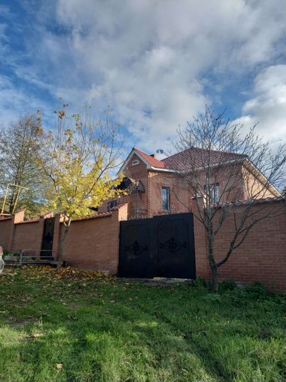 Дом 300 м² на участке 30 сот.