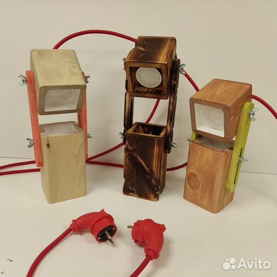 Светильник декоративный из дерева