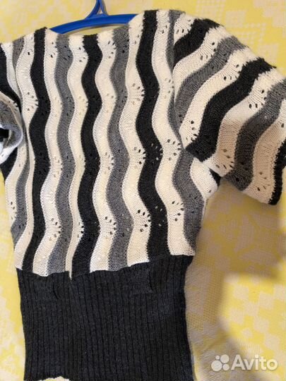 Кофта вязаная