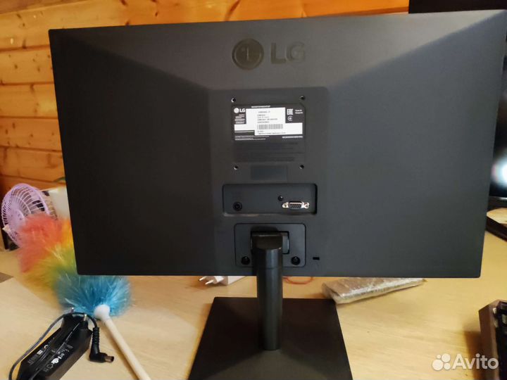 Монитор LG 22MK400A