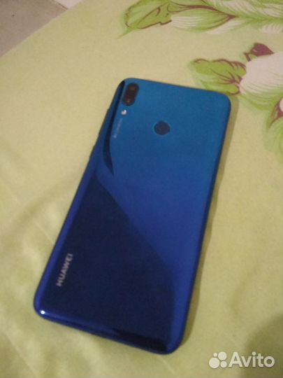 HUAWEI Y7 (2019), 3/32 ГБ