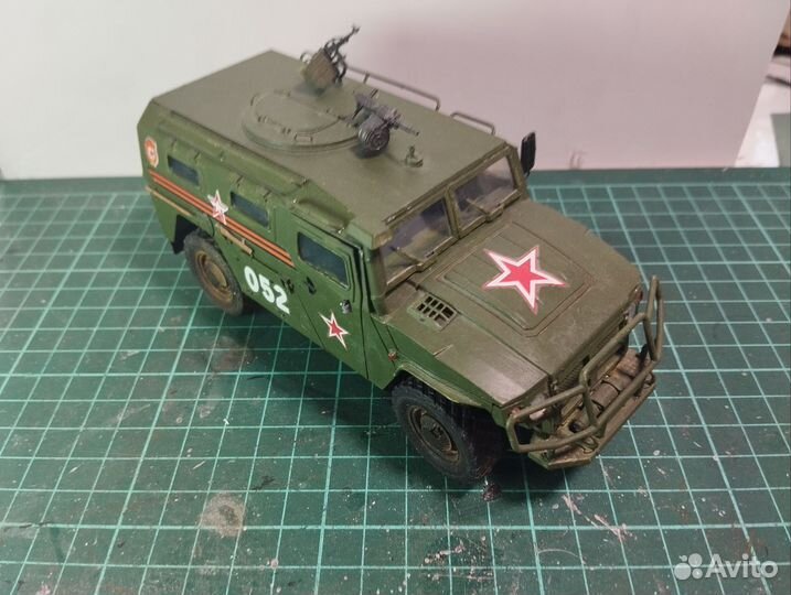 Модель Газ Тигр 1/35