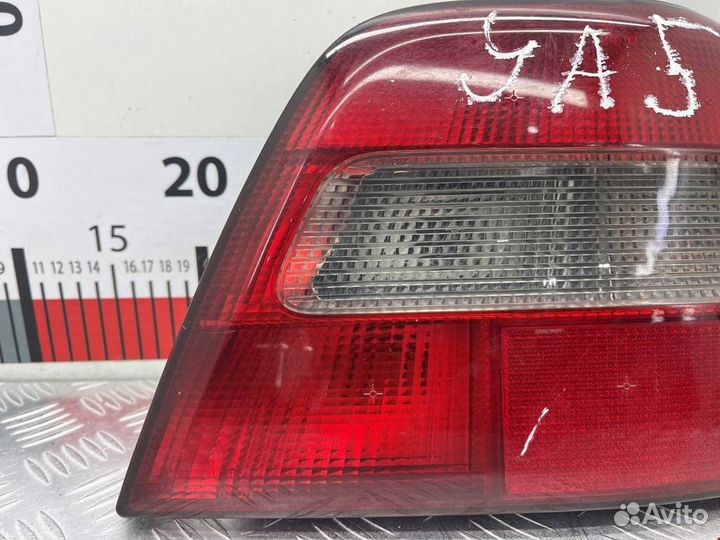 Фонарь задний правый Volvo S40 1999