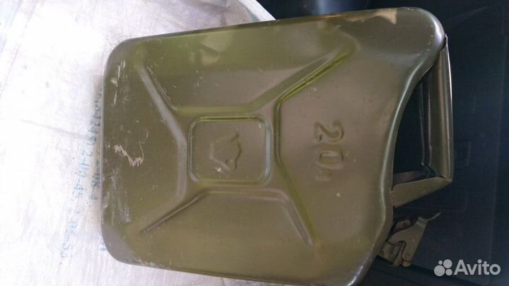 Канистра для бензина 20л