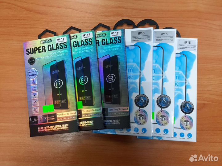 На iPhone 15, 15 Pro, 15 Pro Max - чехлы, стекла