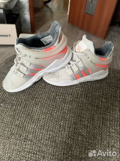 Кроссовки adidas