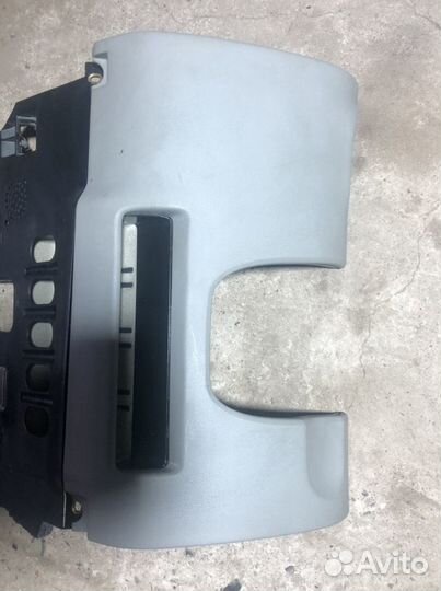 Ниша накладка торпедо ауди а4 б6 б7