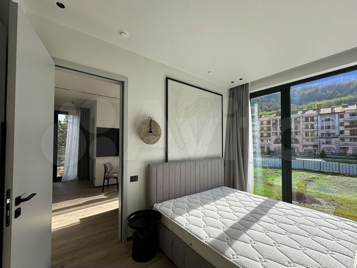 1-к. апартаменты, 42 м², 2/4 эт.