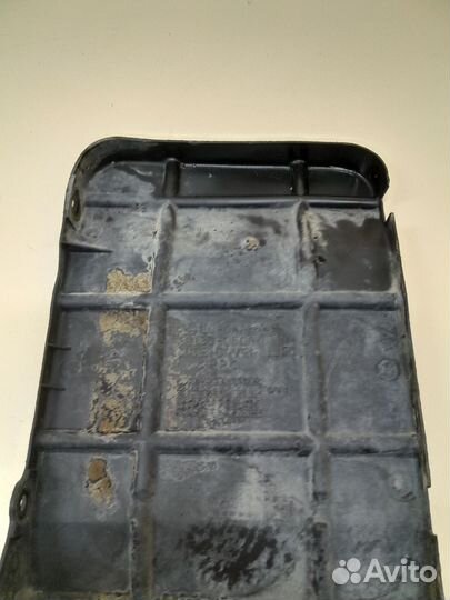 Пыльник двигателя боковой левый Hyundai Accent LC