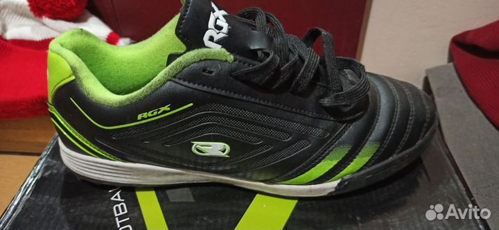 Бутсы футбольные сороконожки