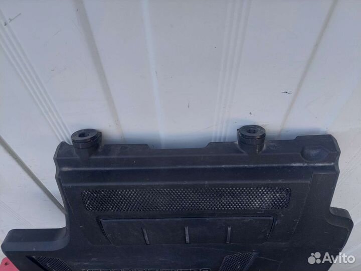 Крышка двигателя декоративная Mazda CX 7