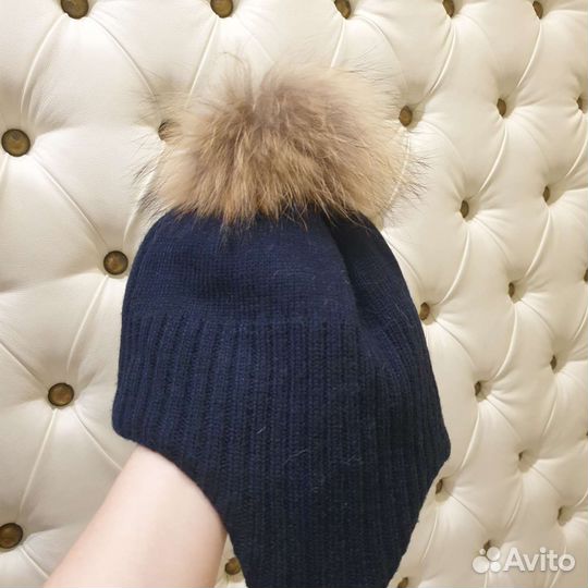 Шапка зимняя с помпоном из натурал.меха,новая
