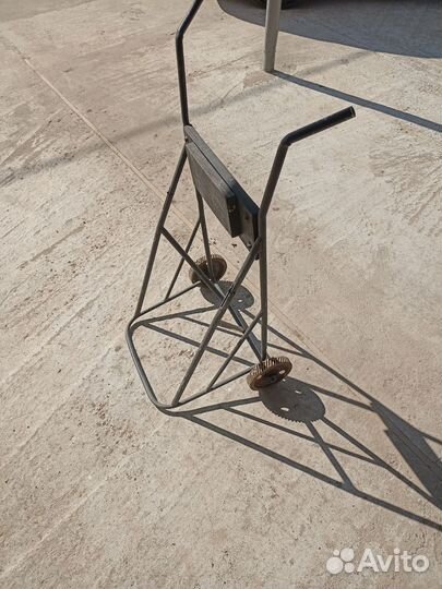 Подставка тележка для подвесного мотора