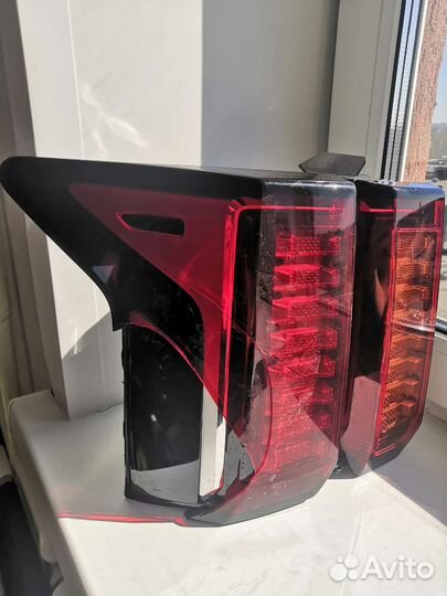 Фонарь левый задний оригинал KIA sorento 4