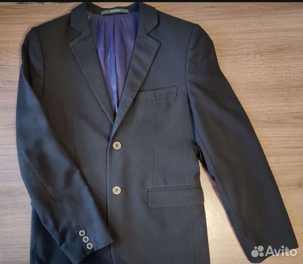 Школьный костюм 164см