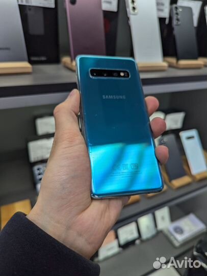 Samsung Galaxy S10, 8/128 ГБ