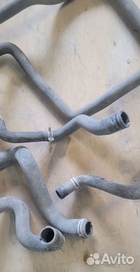 Патрубок охлаждения Ford Focus