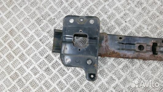 Усилитель бампера передний (кронштейн) KIA carens