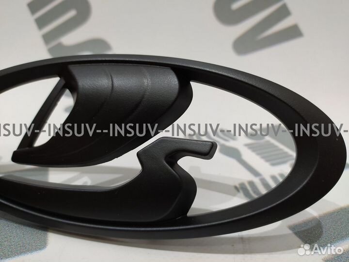 Эмблема LADA на решетку Нива урбан (черн. матовая)