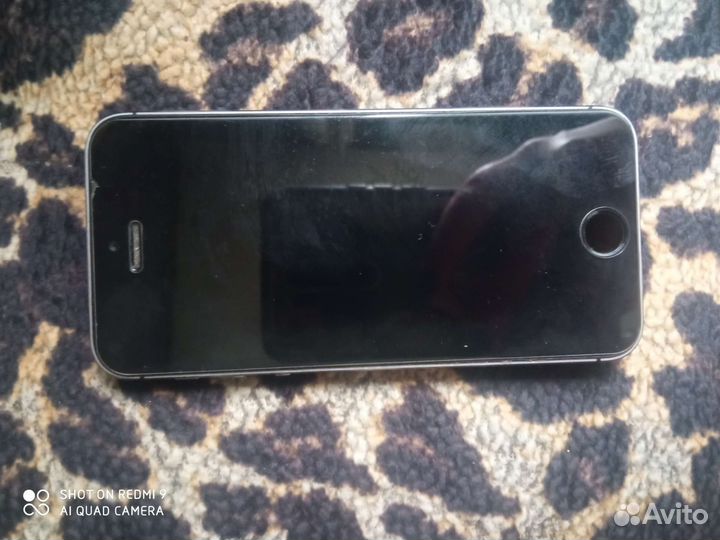 Телефон iPhone 5s