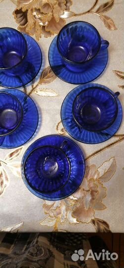 Ваза конфетница из синего стекла