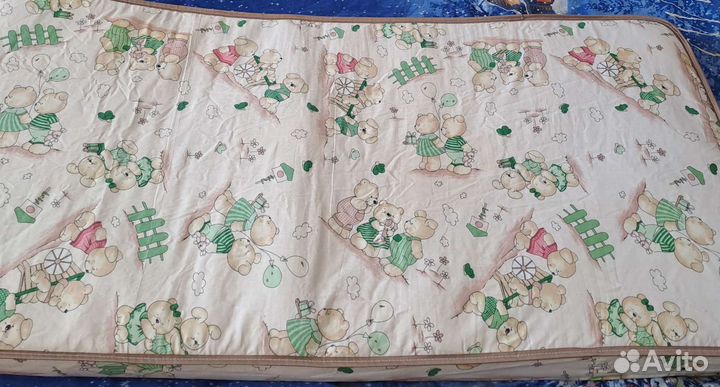 Детская кроватка с поперечным маятником