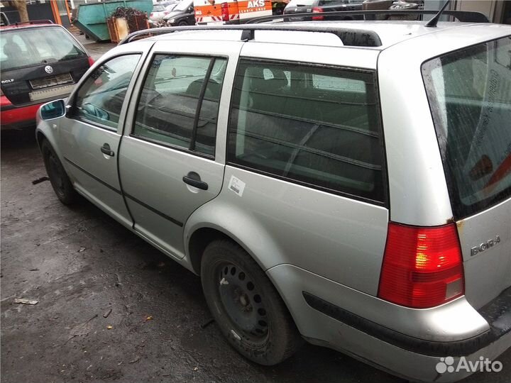 Разбор на запчасти Volkswagen Bora