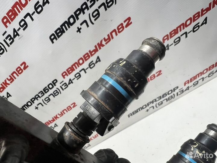 Бмв е36 M40 топливная рампа с форсунками