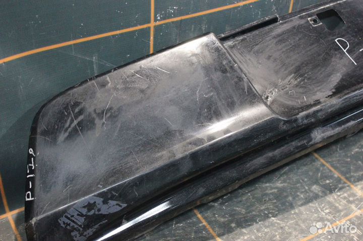 Накладка заднего бампера - Toyota Auris 2