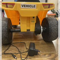 Детская машинка на аккумуляторе