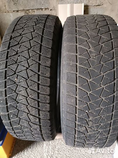 Bridgestone Blizzak DM-V2 225/65 R17