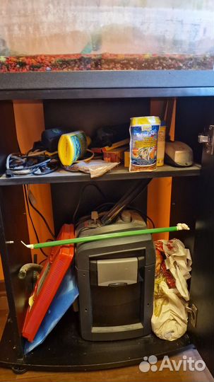 Аквариум с тумбой, компрессором