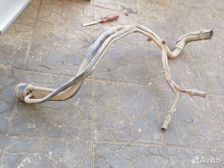 Джили эмгранд ес7 заливная горловина