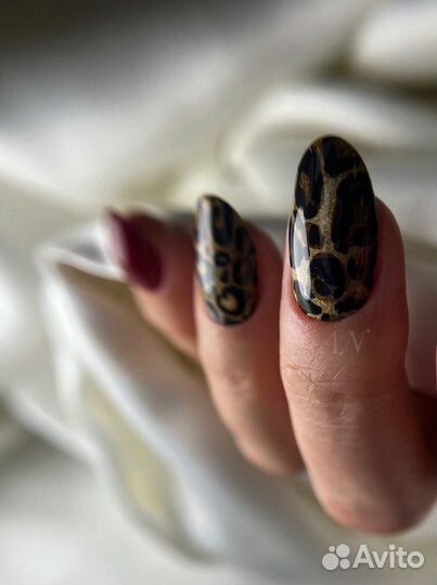 Маникюр/педикюр