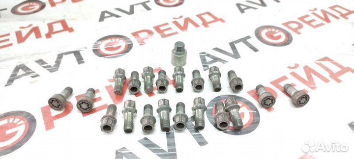 Болт колесный Audi A6 4G CGW 18.04.2011